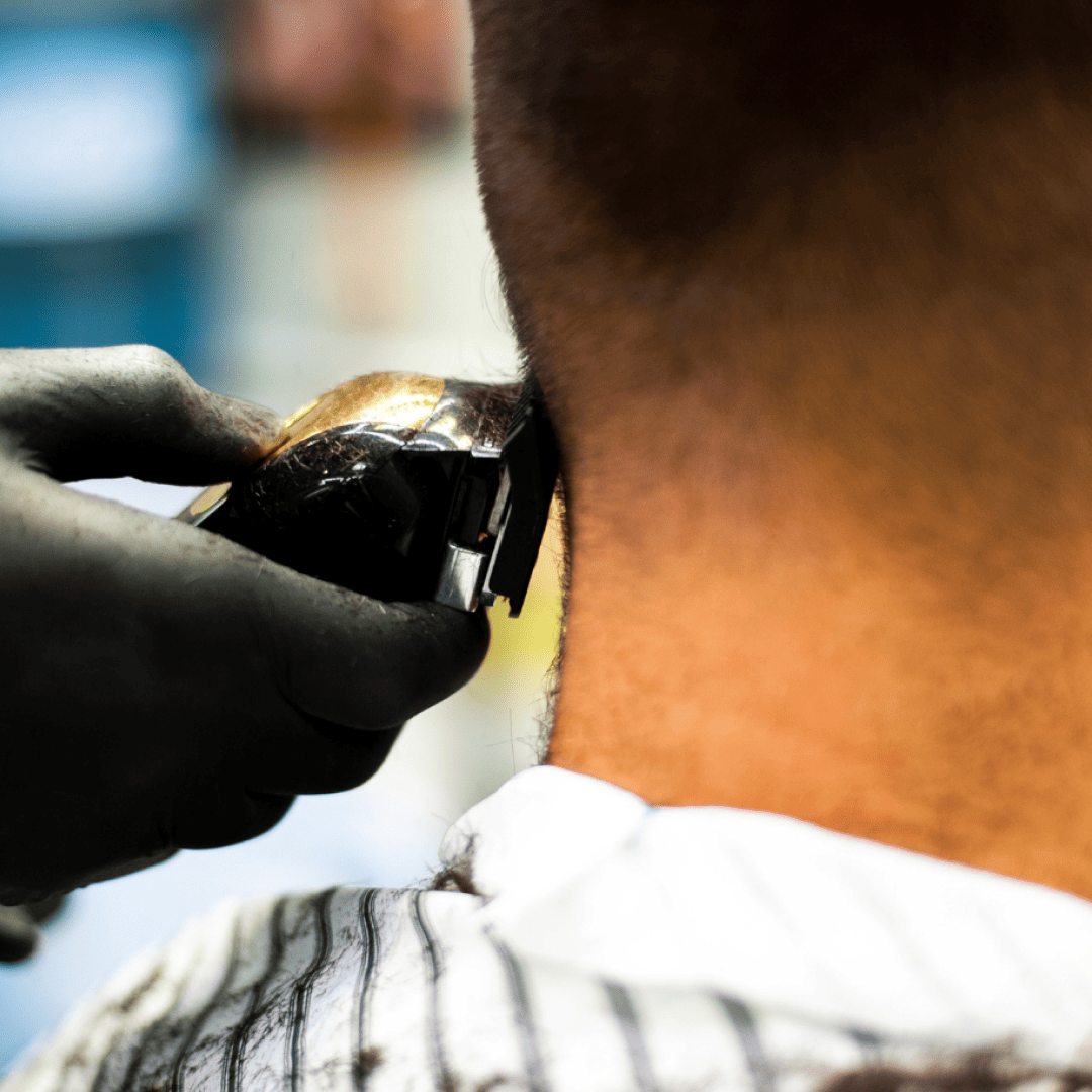 Salão de cabeleireiros e barbearias usando o sistema